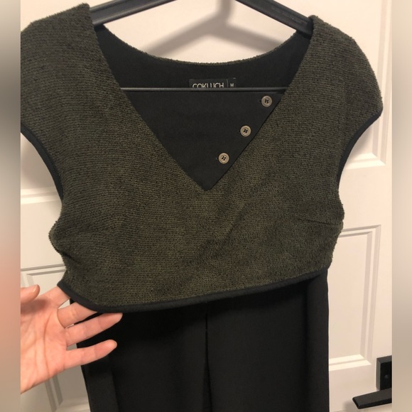 Like new dress made in Canada - Picture 6 of 7